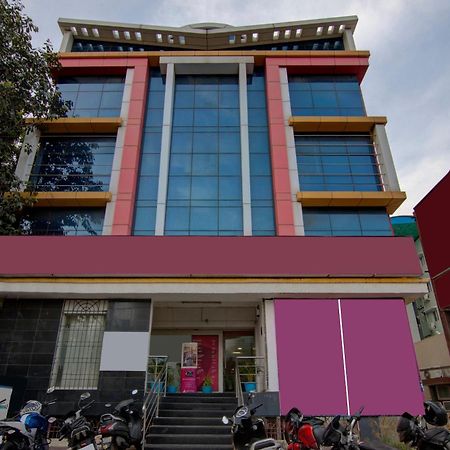 Hotel O K S N Residency Pedda Waltair Ngoại thất bức ảnh